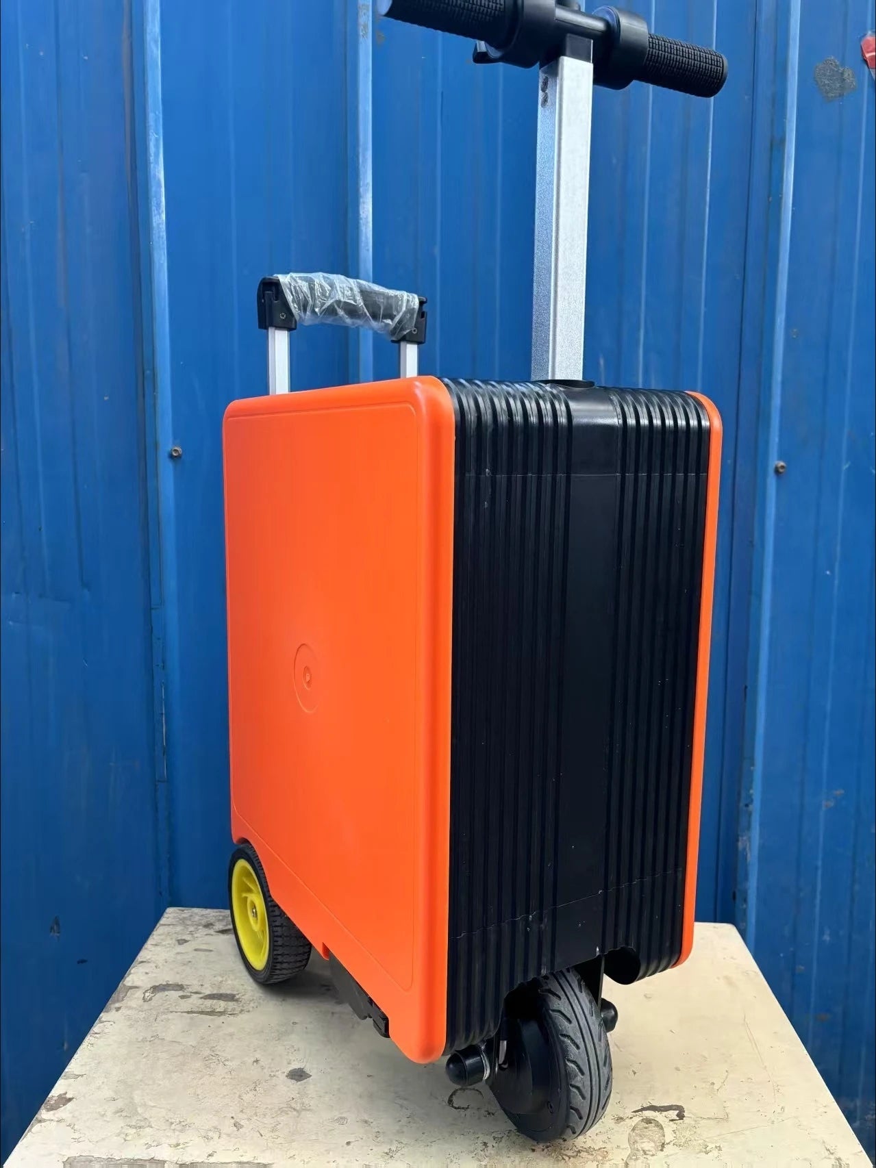 Smart cycling electric suitcase TSA combination lock large capacity light weight long battery life